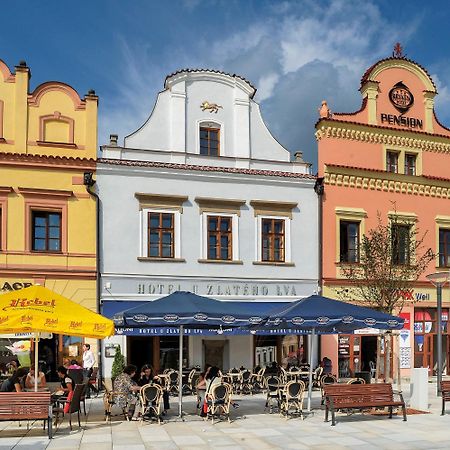 Hotel U Zlatého Lva Havlíčkŭv Brod Esterno foto